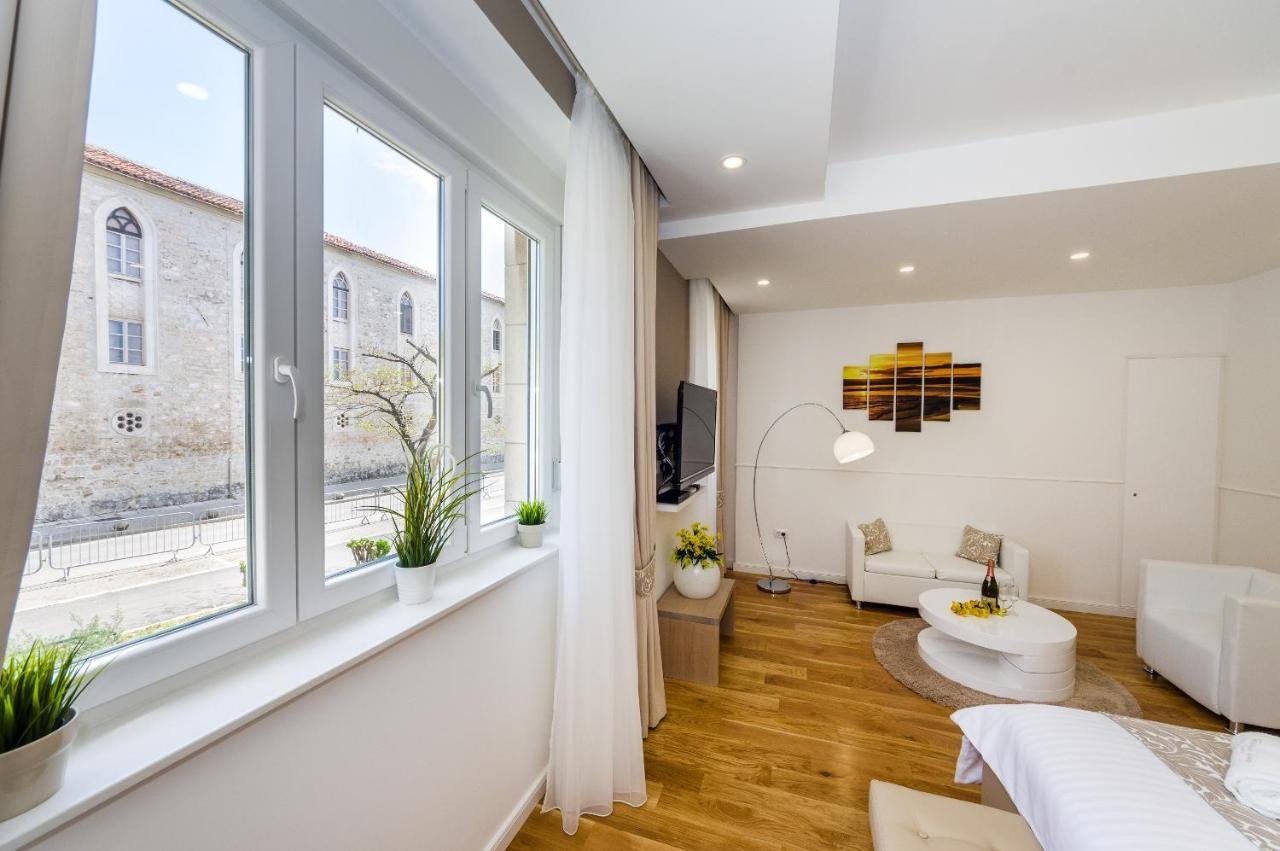 Peninsula Luxury Suite Ζαντάρ Εξωτερικό φωτογραφία